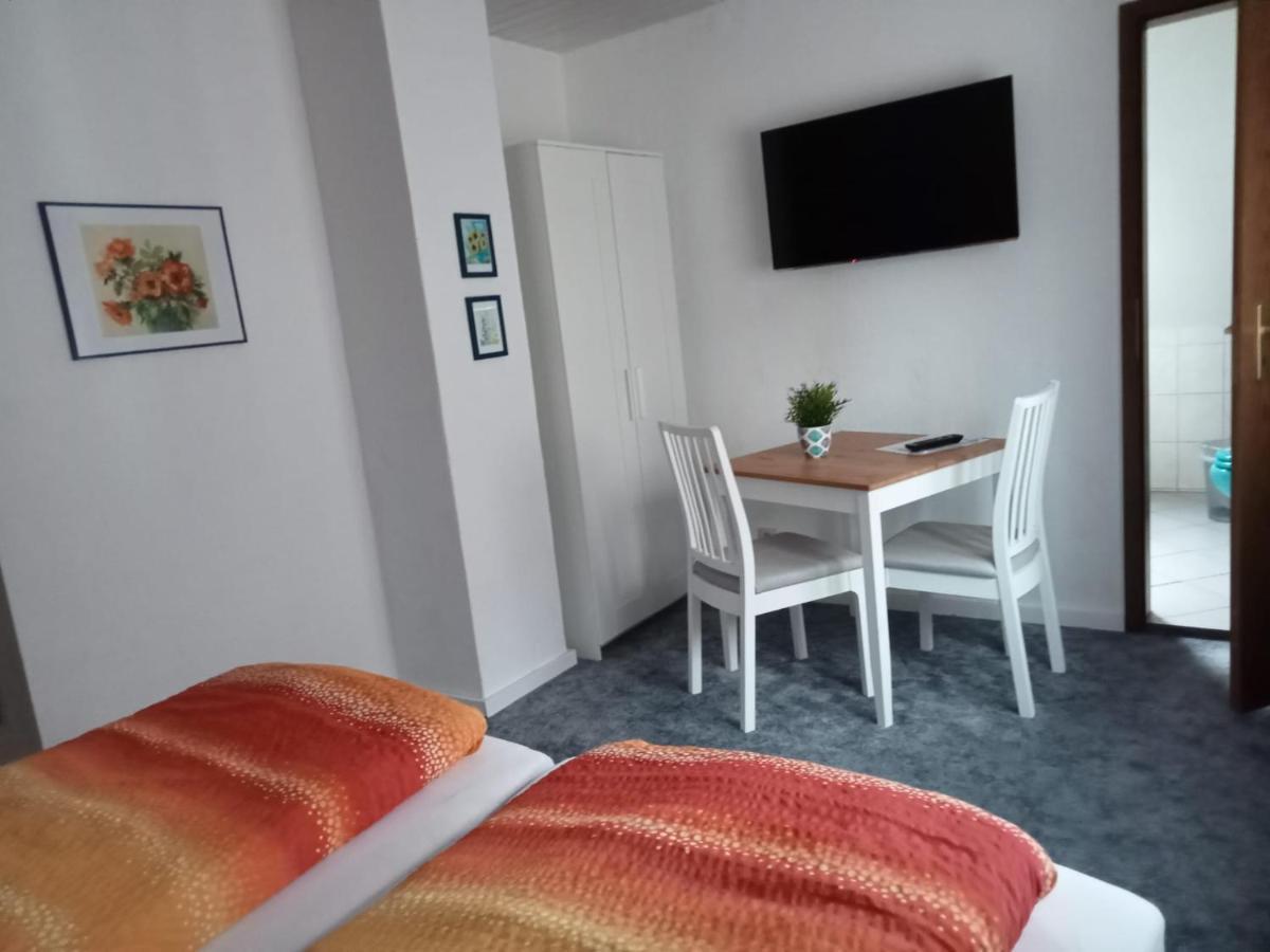 Gaestezimmer Goering Apartment Gamstadt ภายนอก รูปภาพ